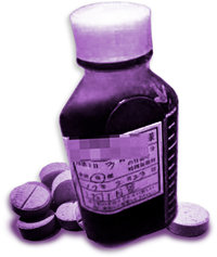Uma caixa de comprimidos de codeína — todos os opiáceos aliviam temporariamente a dor mas são altamente viciantes.